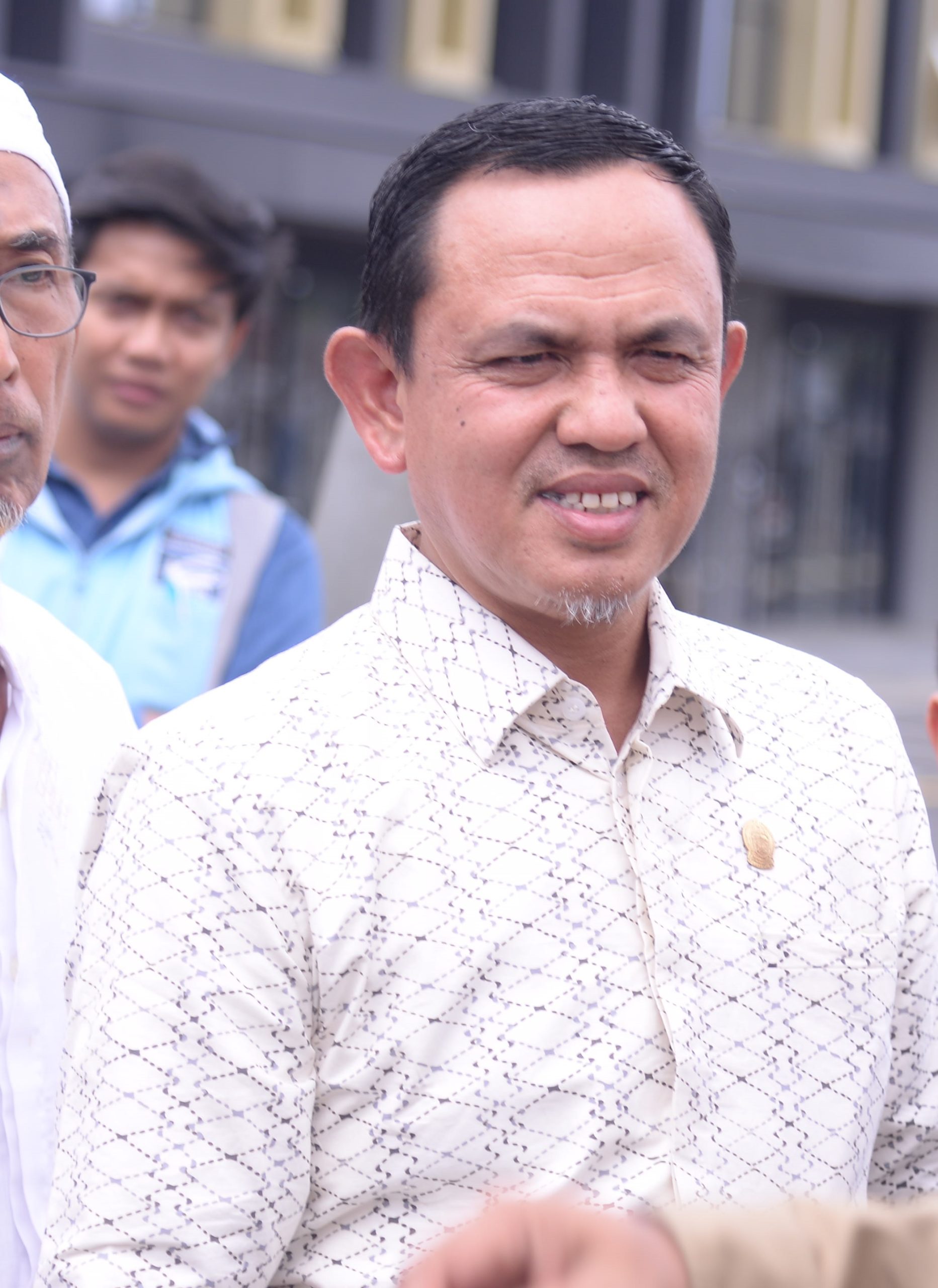 Bagaimana Seharusnya Pemerintah (Presiden, DPR & Kabinet) Bersikap ? Mencermati Aksi Damai Mahasiswa & Masyarakat