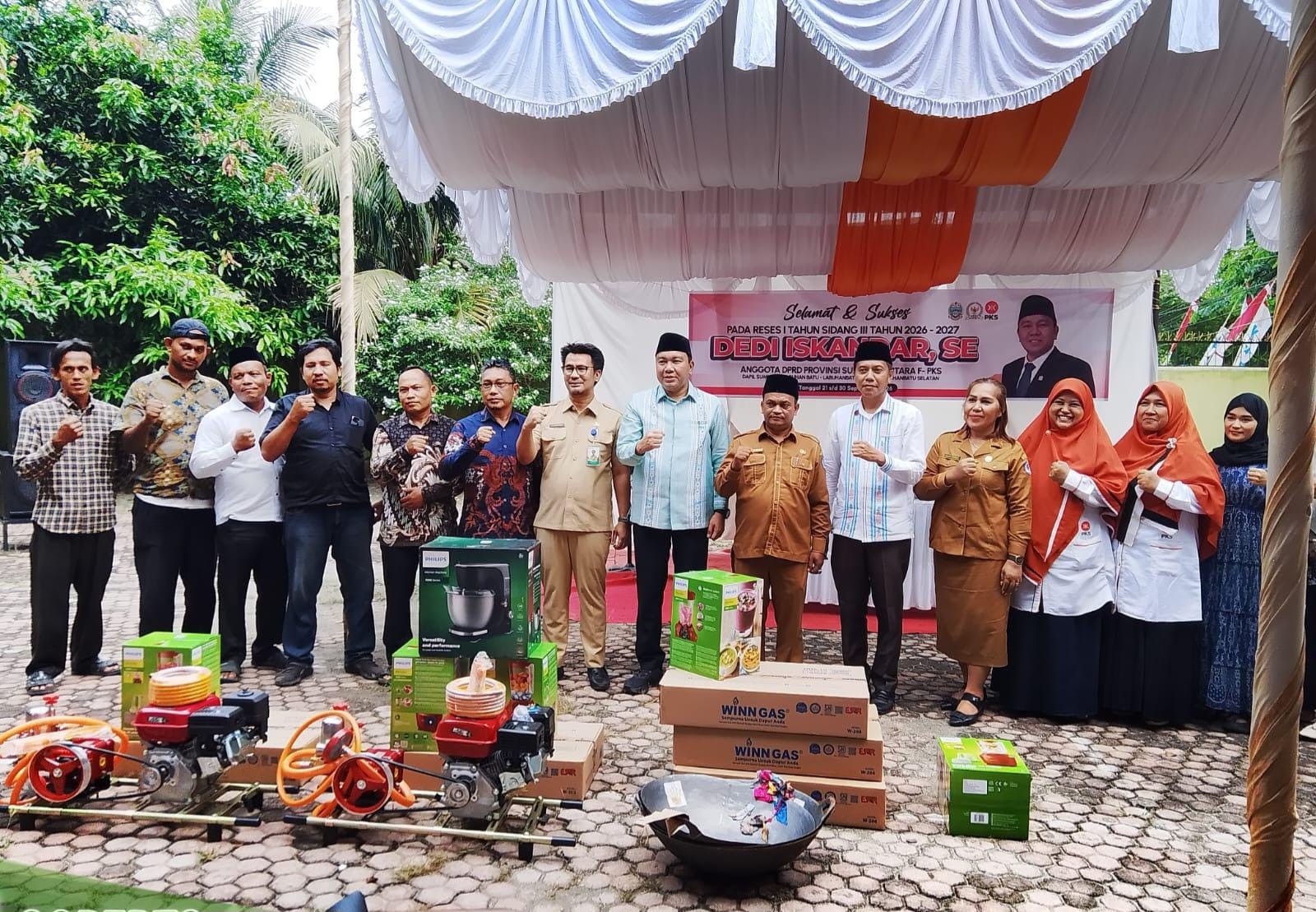 Dedi Iskandar Salurkan Bantuan UKM untuk Warga Bakaran Batu, Lurah Sampaikan Apresiasi